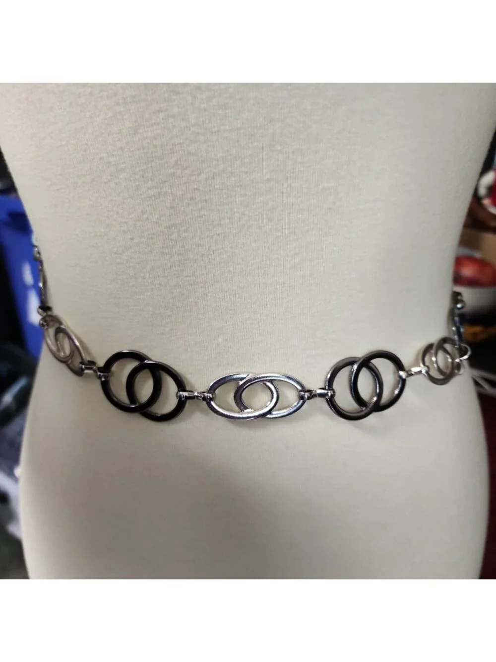 Women's Chain Belt One Size Silver O Ring Metal Hip Waist Ladies Food 38